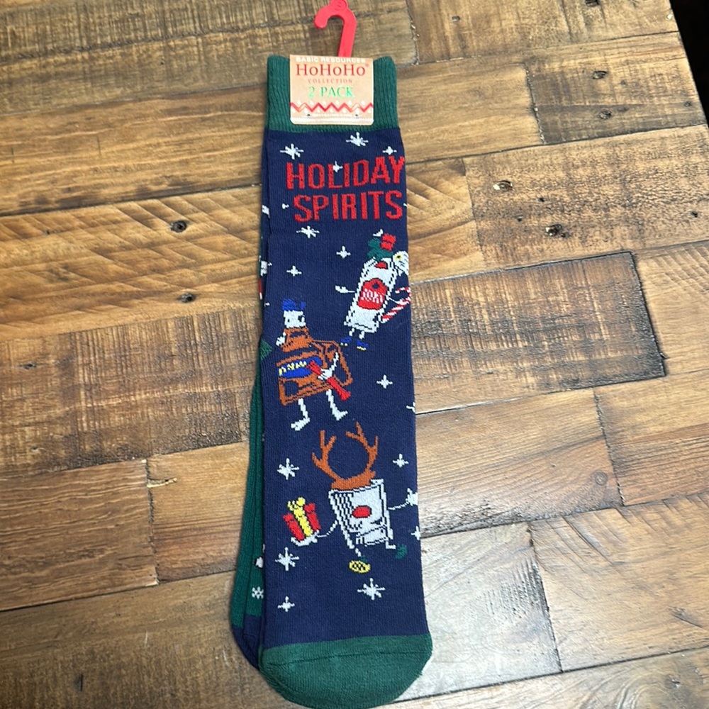 BASIC RESOURCES HO HO HO COLLECTION HOLIDAY SPIRITS SOCKS: 2 PAIR: NWT: OS